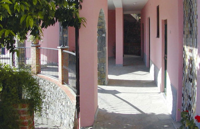 Apartment in Castellaro With Terrace - Photo 36