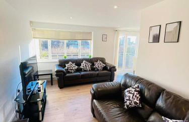 Modern 2 Bedroom 2 Bathroom City Apartment Free Parking - Foto 1