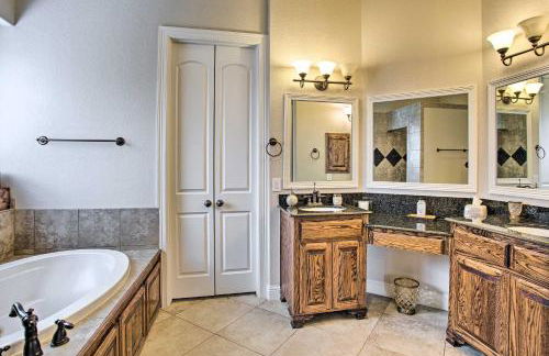 4 Mi to Grapevine Lake Texas Home with Media Room - Photo 19