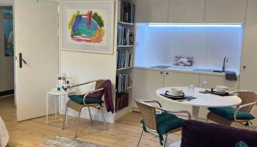 THE HIDEAWAY - KENT - Photo 3