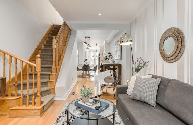 Homey & Elegant 3-bedroom House in the Annex - Foto 19