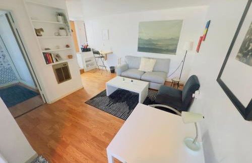 Garden Oasis Cozy Home Near Bart Shop with Parking - Photo 17