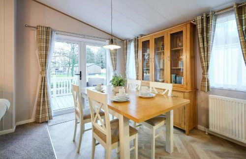 Cherry Lodge with Hot Tub - Foto 17