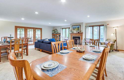 Lakeside Spooner Home with Game Room and Views! - Foto 6