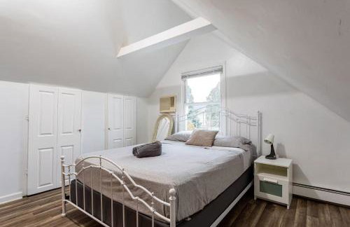 Entire 3bdr home w/parking, backyard, FirePit, BBQ - Foto 33