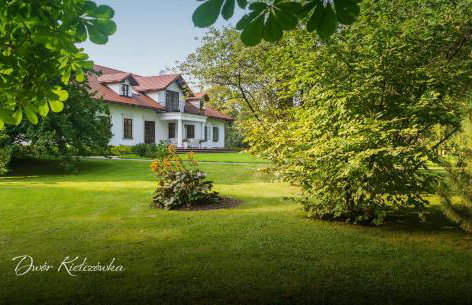 Dwór w Kiełczówce - Foto 1