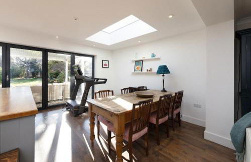 Oxfordshire Country Escape, 3 Bed Getaway - Photo 11