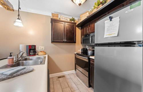 Free Daily Silver Dollar City Tickets & other Branson attractions! Cozy Branson Condo, Lower level, WALK-IN - Foto 19