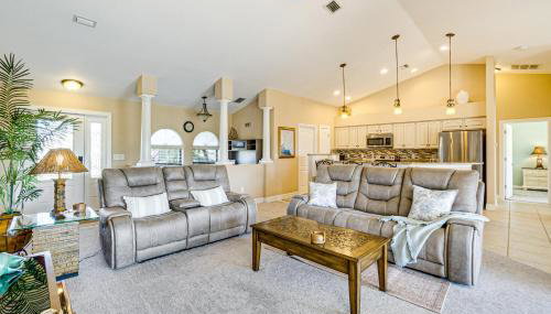 Near Golf and Beaches Luxe Home in Rotonda West! - Foto 5