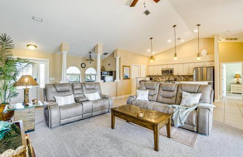 Near Golf and Beaches Luxe Home in Rotonda West! - Foto 5