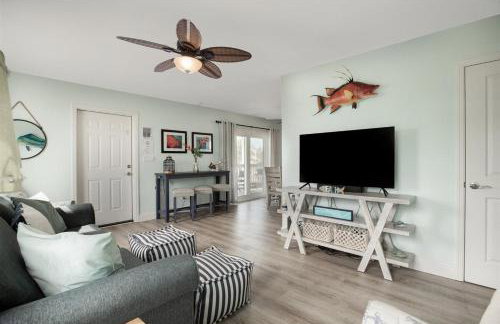 Seas the Day - Spacious Waterfront Pool Home, 50` Dock! - Foto 10