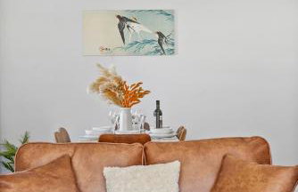 Grab a Deal Today! Massive Home For Contractors & Parking for 4 - Foto 47