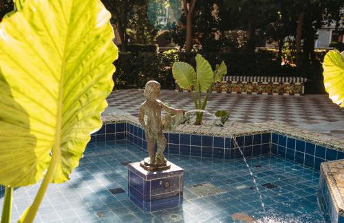 Hidden Gem GRAN TEATRO FALLA SUITES by ApartmentsinCadiz - Photo 45