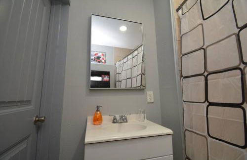 SuperValue Suite #5 @ East End Revitalized - Foto 21