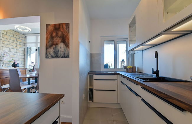 Apartment With Breathtaking sea View - Photo 15