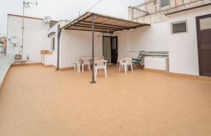 Via San Bartolomeo primo piano e terrazzo - Foto 1