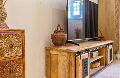 Wehostcostaluz Le Petit Palace Catedral con parking gratuito - Foto 18