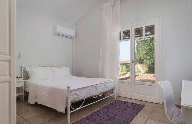 Aelia & Melitta Villas - Photo 41