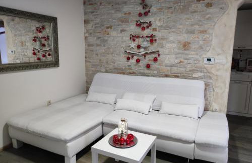 Luxury apartment Alba with pool - Photo 21