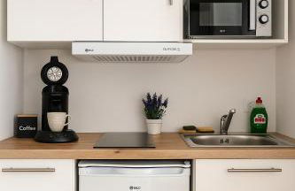 Studio Neuf et Moderne St-Dié - Calme - Wifi - 2 min Gare - Parking Gratuit Proche - Foto 5