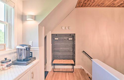 Stylish Studio with Fireplace about 3 Mi From Dtwn! - Foto 13