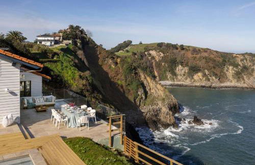 Wishome- Impresionante villa con piscina sobre un acantilado - Foto 3