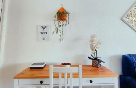 Escapada Deluxe con Wifi 2 Hab 2 Baños con Cocina & SmartTV cerca de Todo - Foto 3