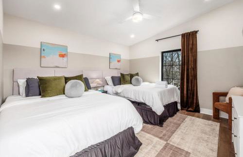 Rooftop Patio, Hot Tub and Games City Escape - Foto 8