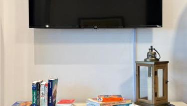 Apto Completo 2 Quartos em Frente ao Shopping com Vaga - Foto 4