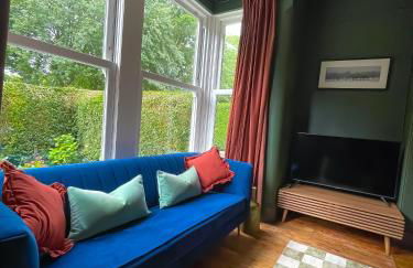 Spacious home in Leeds ideal for gatherings with free parking - Foto 58