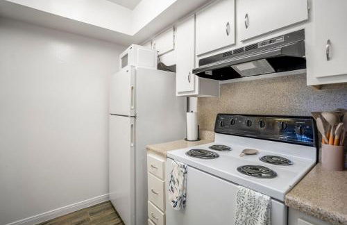 Towne Plaza Apartments #114 in the Galleria Area - Foto 15