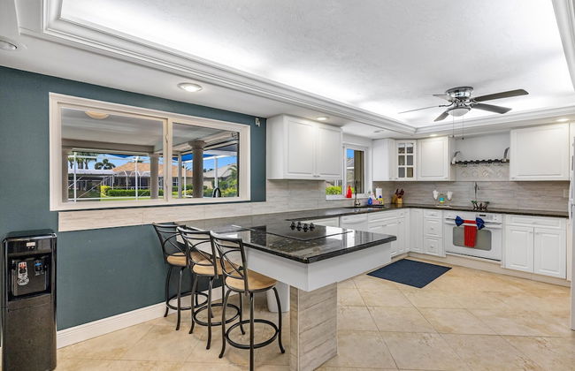 Luxury Waterfront Home With Pool 3 Bedroom Home by RedAwning - Foto 8