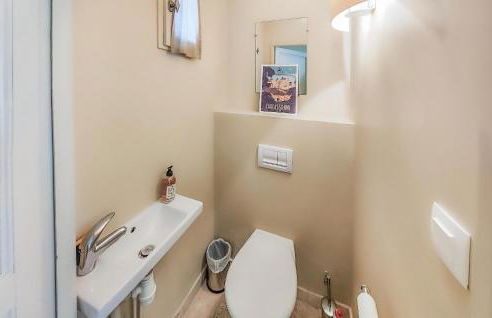 2 Bedroom Cozy Home In Saint-Laurent-De-La-Ca - Foto 15