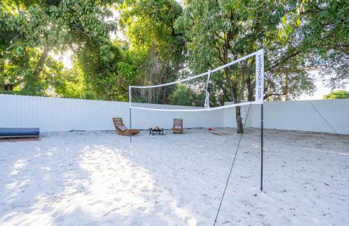 5BR HotTubPoolTableMiniGolf 7 min to Wynwood - Foto 44