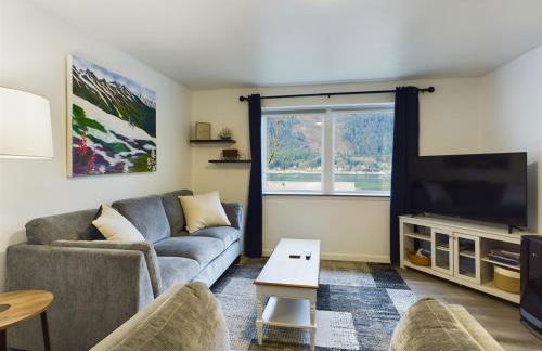 Ocean & Mountain View Home, near Downtown Juneau - Foto 32