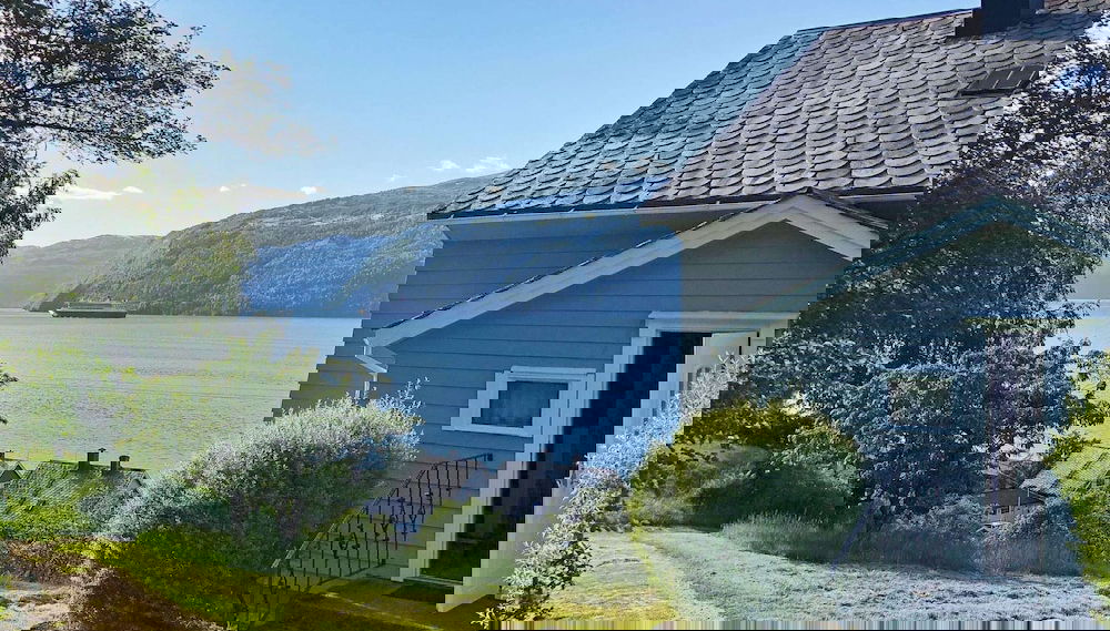 6 Person Holiday Home in Utvik - Foto 1