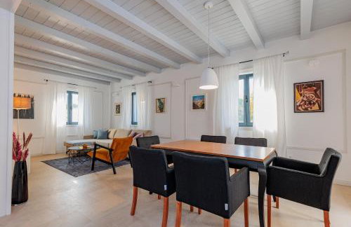 Seafront Villa Adriatica with pool - Photo 21