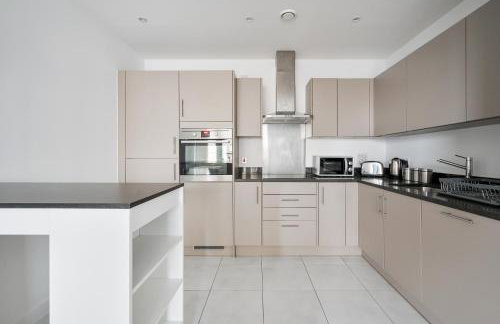 Canary Chic 2 Bedroom Apartment with Marina Views - Foto 11