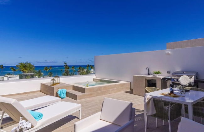 Elegant and Spacious Penthouse With Ocean View - Foto 1