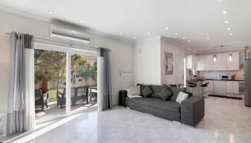 Vila Alonzo - Photo 5