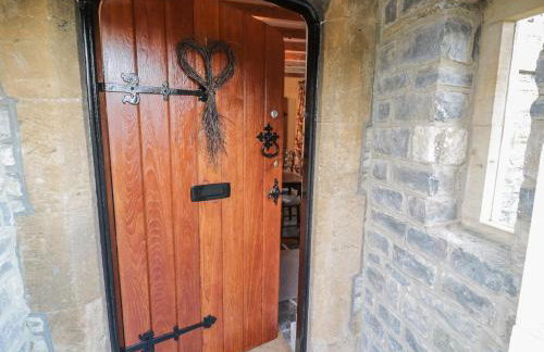 Bear's Cottage - Photo 3