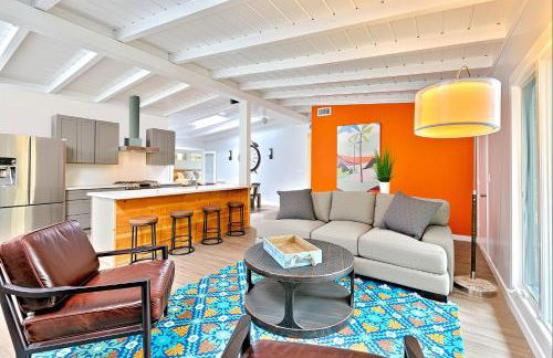 Shores Perfection - Spa, AC, Pet Friendly, Parking, Fire Pit & Massive Private Yard! - Foto 63