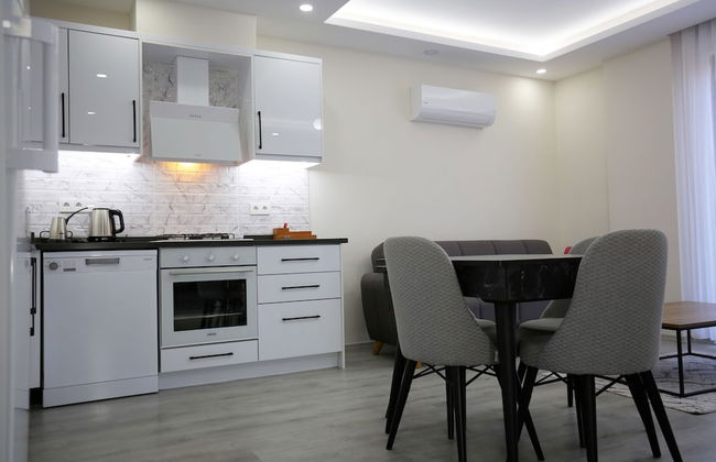 Bright House Apart - Photo 12