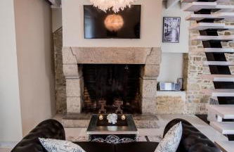 Au domaine des anges, 3 gîtes luxueux avec Jacuzzi privatif, sauna, mini-piscine, piscine extérieure chauffée en saison - Foto 38