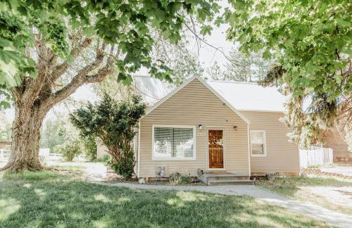 Near Lake, Trails & Logan, Free Paddleboards - Foto 1