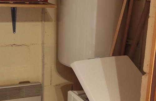 Chalet authentique au cœur de la nature près de Super Besse - FR-1-814-143 - Foto 25