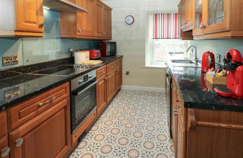 Alma House - Photo 15