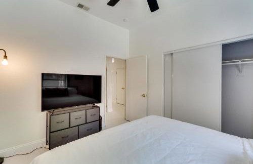 Renovated Family Home w/ Pool in Cathedral City! - Foto 14