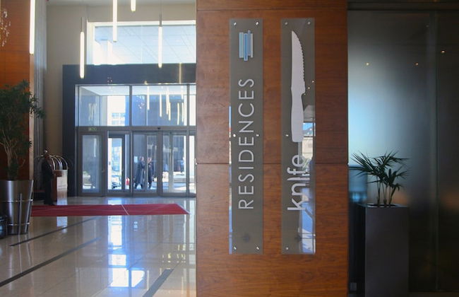 The Residences at Crystal Towers - Foto 2