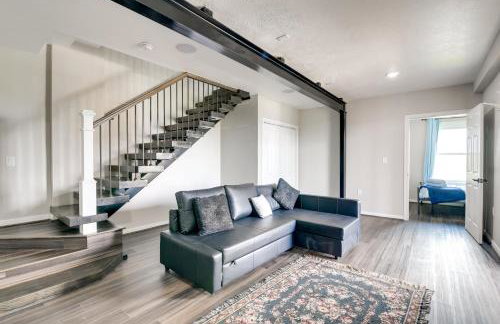 Rooftop Deck and Views! Pet-Friendly Galveston Home - Foto 1